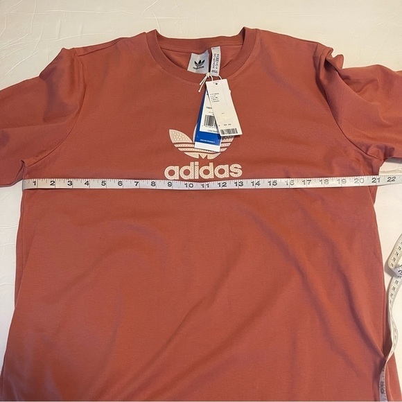 Adidas T-Shirt Medium New With Tags Rhinestone Logo - Picture 2 of 12
